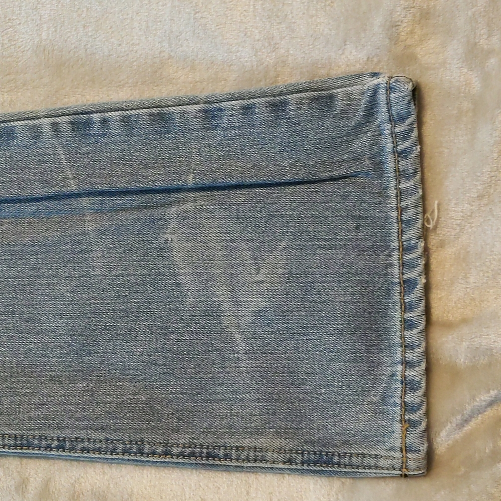 Vintage Bullhead Laguna boot cut distressed light blue jean. Size 5 - Picture 3 of 7